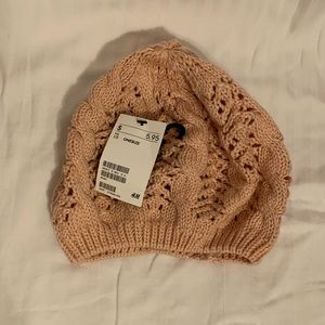 H&M light pink beanie style hat